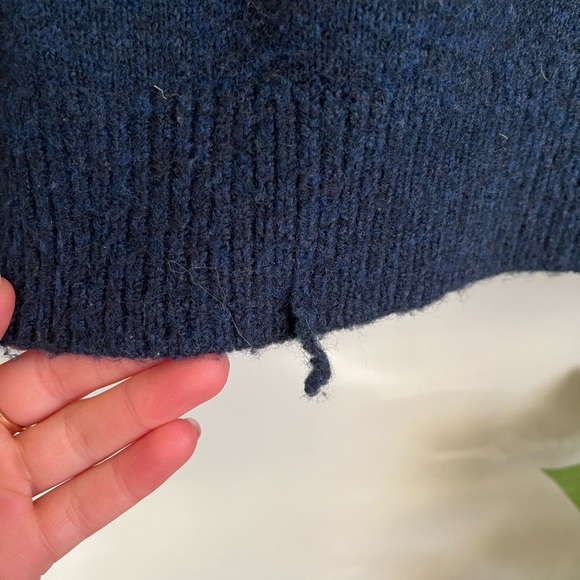 H&M Turtle Neck - Picture 3 of 3